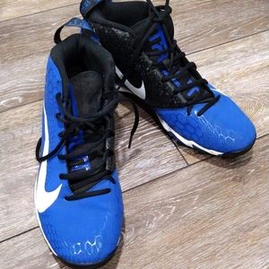 Nike Fast mens flex black and blue soccer shoes. Size 10
